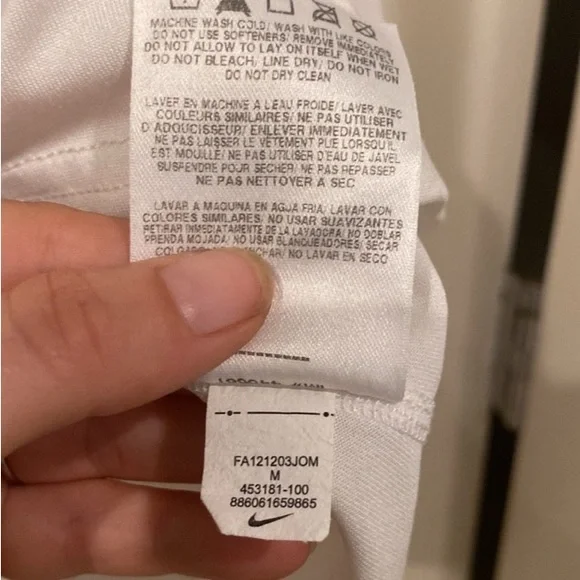 Nike Dry-Fit White Memphis Tigers T-Shirt - Picture 4 of 5